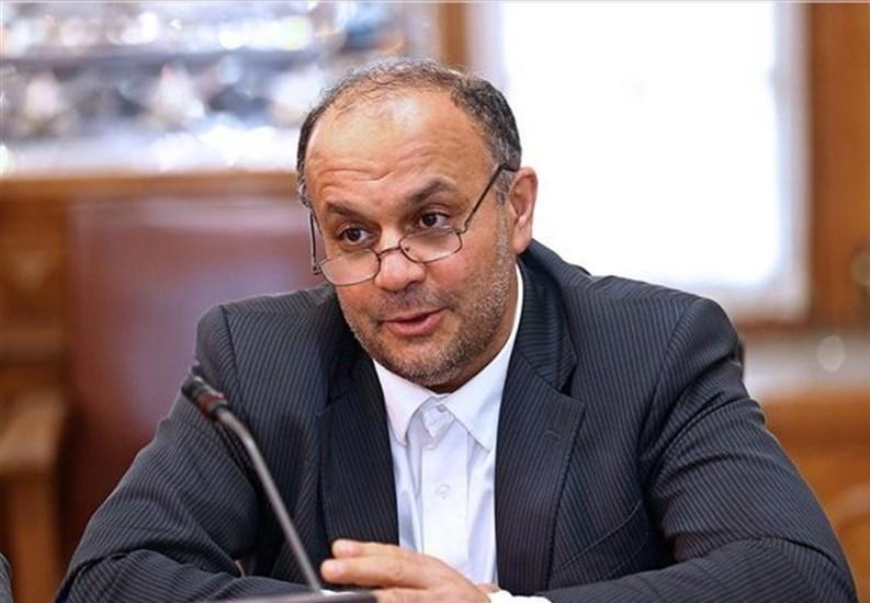 وزیر صنعت نسبت به نحوه پیش فروش و تحویل خودروها پاسخگو باشد وزیر صنعت نسبت به نحوه پیش فروش و تحویل خودروها جوابگو باشد